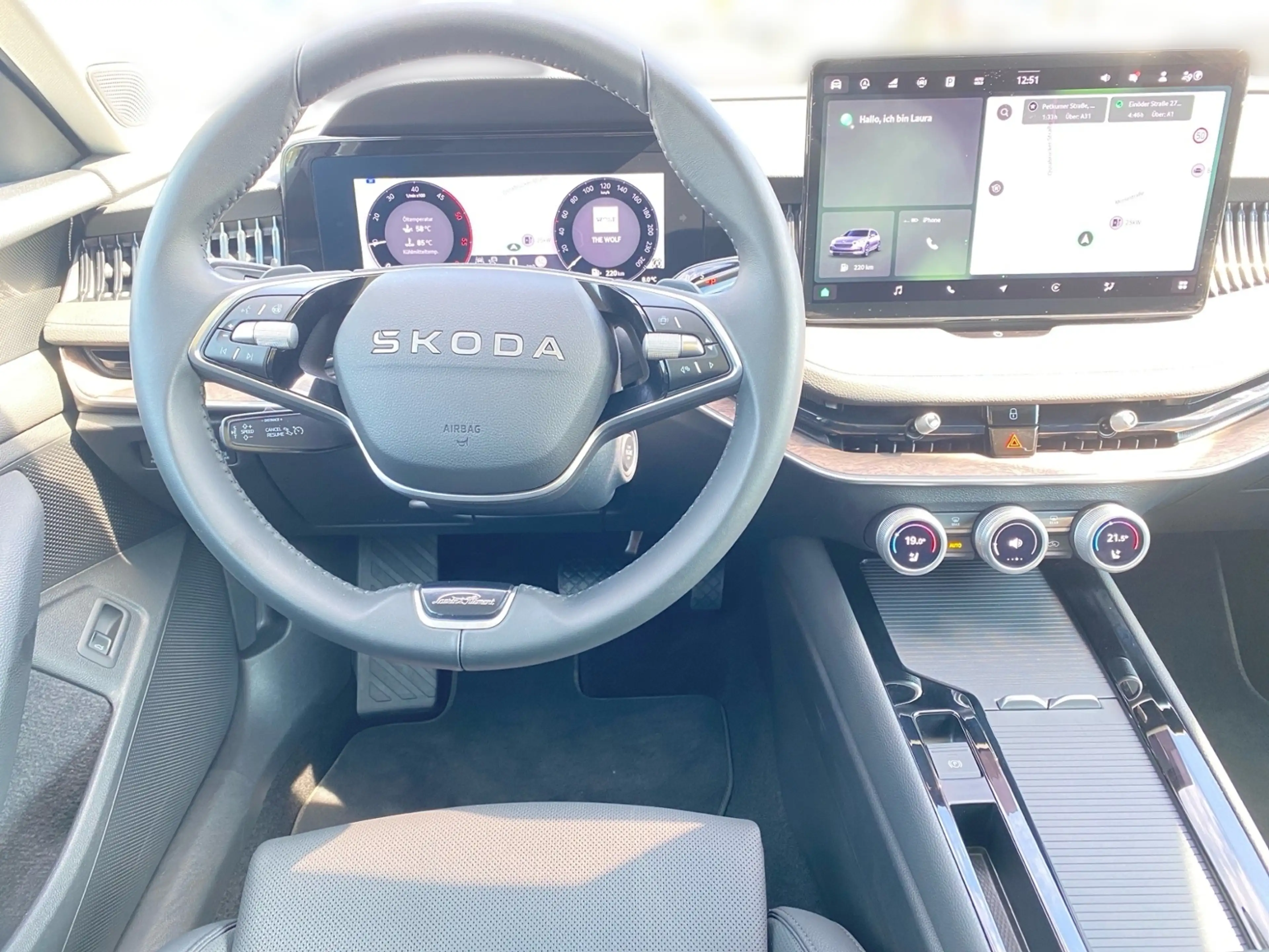 Skoda Superb Combi 2.0 TDI DSG L&K +AHK +CANTON +PANO +DCC +MA — photo 11