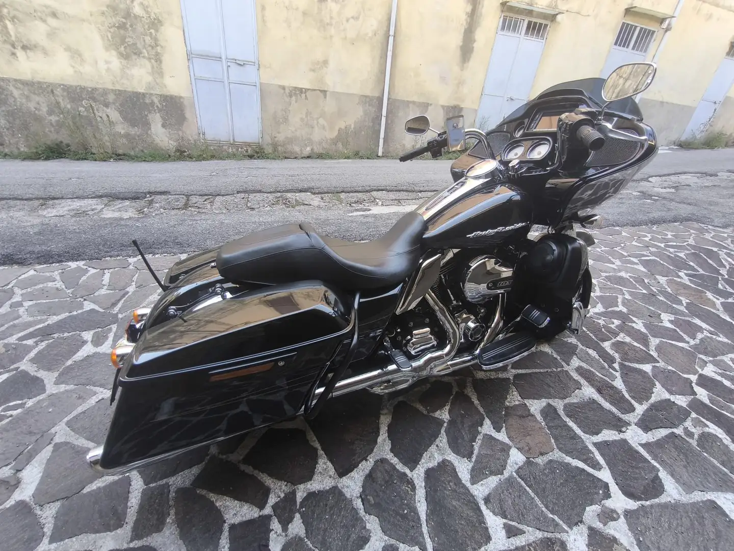 Harley-Davidson Road Glide FLTRXS Nero - 2