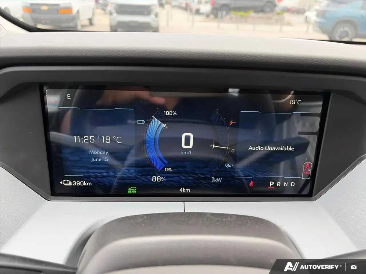 Chevrolet Bolt photo Chevrolet Bolt