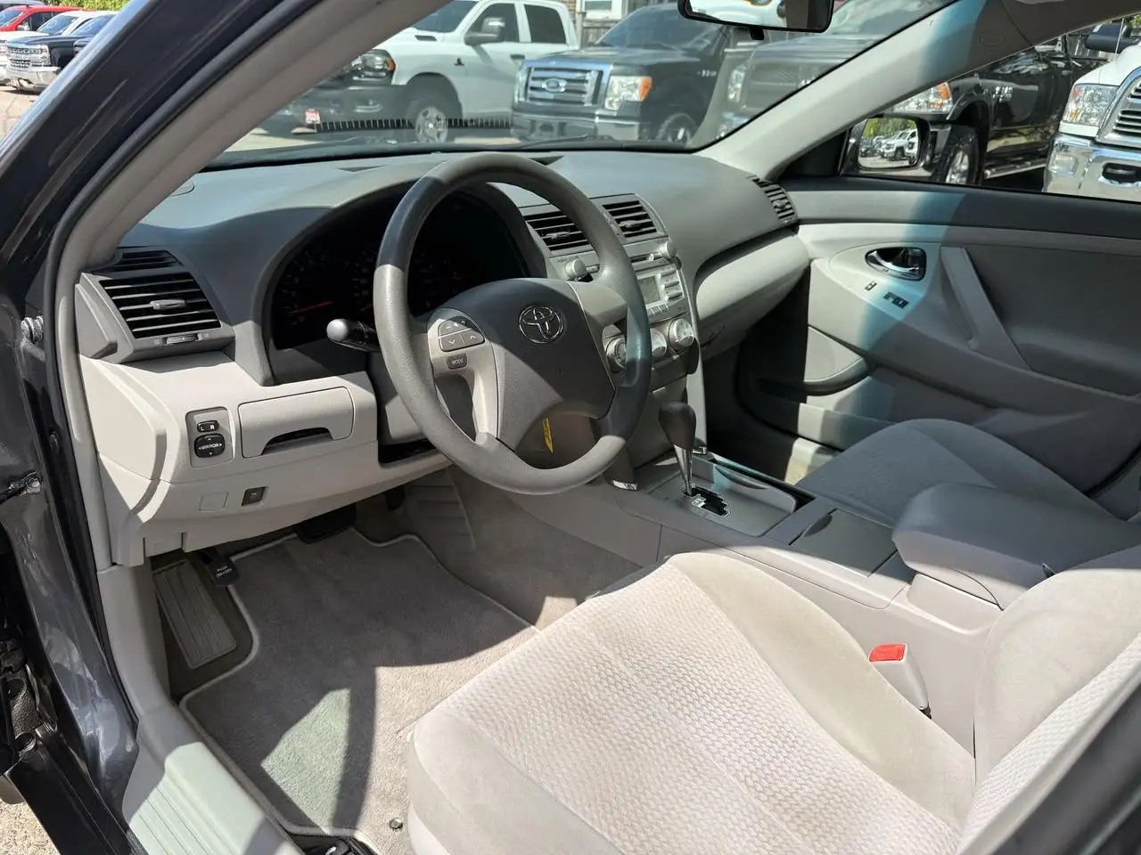 Toyota Camry снимка Toyota Camry