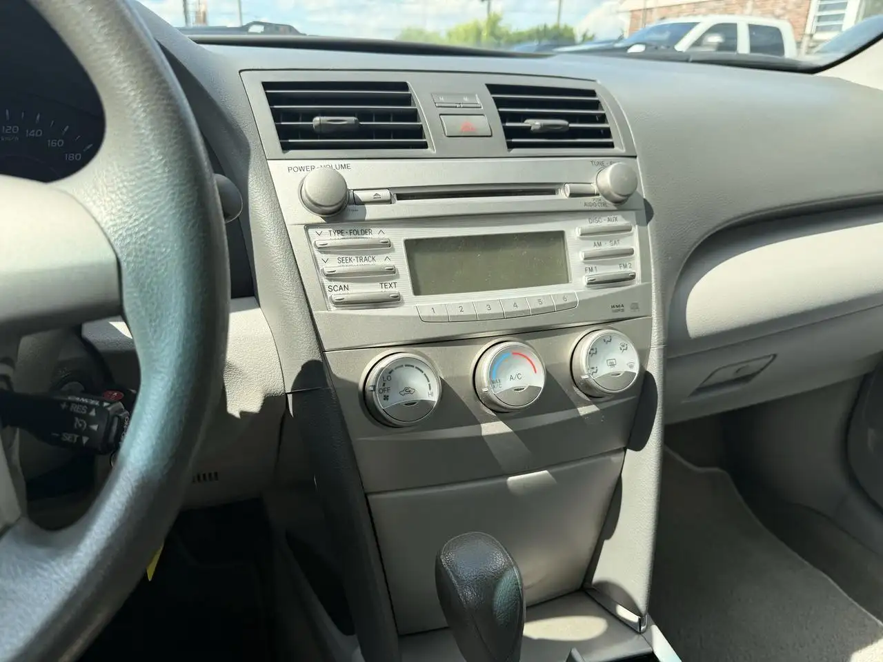 Toyota Camry снимка Toyota Camry