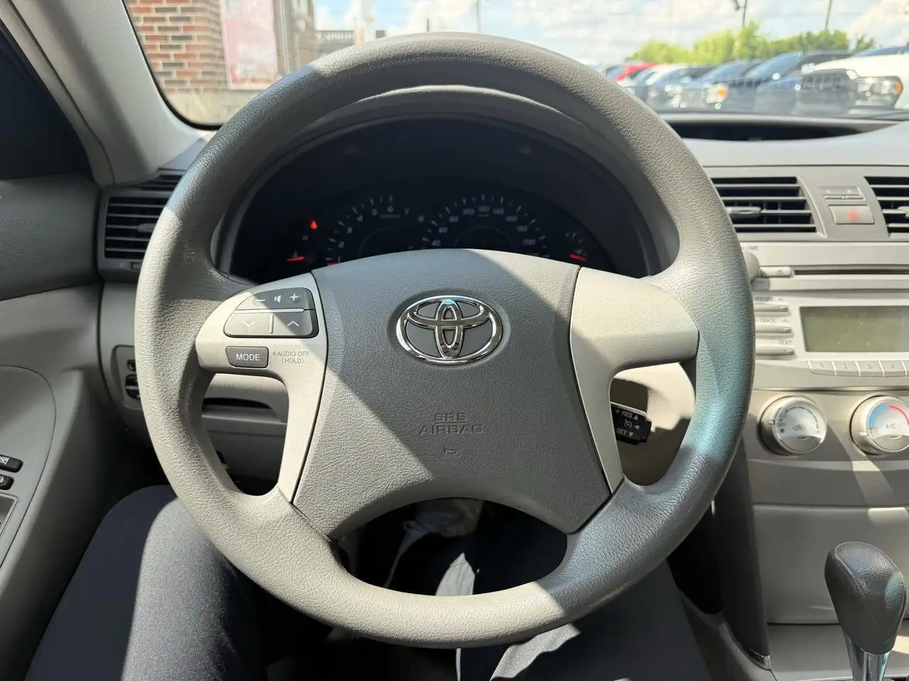 Toyota Camry снимка Toyota Camry
