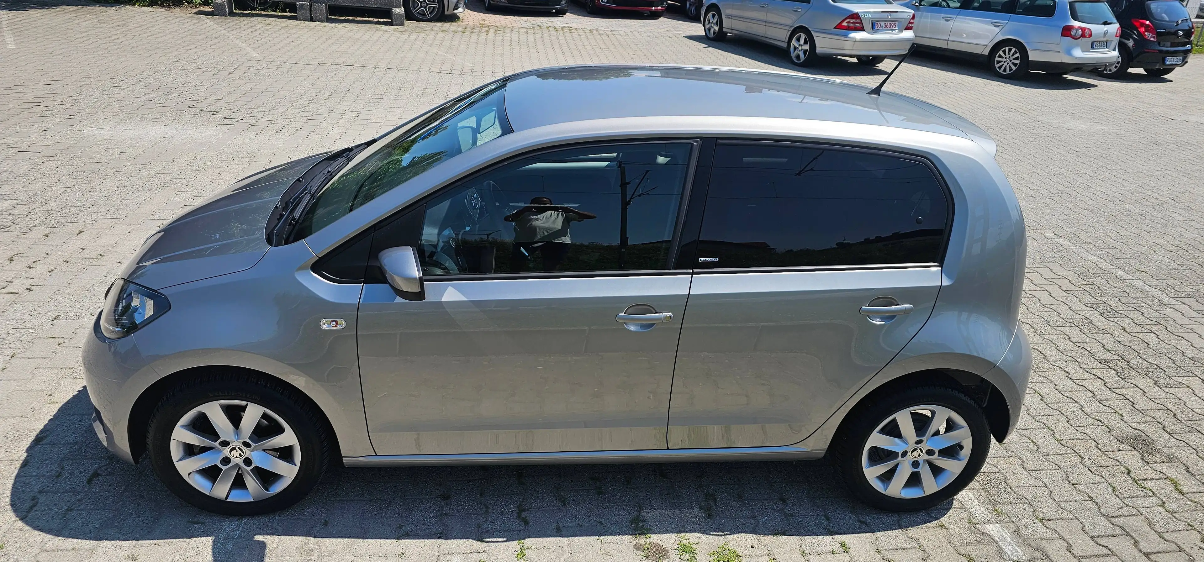 Skoda Citigo Citigo*5-Türer*1.0*MPI*Clever*1.Hand*Scheckheft*Rentner*Garage*Klima*PDC*MFL*Sitzheizung* — photo 3
