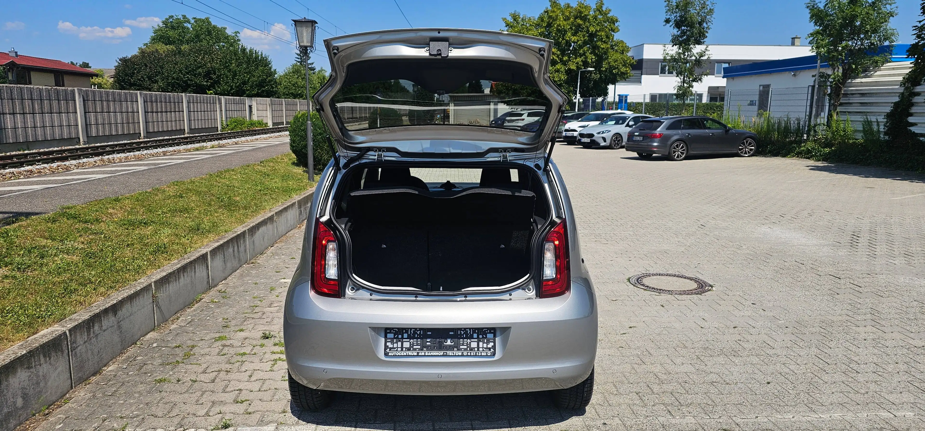 Skoda Citigo Citigo*5-Türer*1.0*MPI*Clever*1.Hand*Scheckheft*Rentner*Garage*Klima*PDC*MFL*Sitzheizung* — photo 13