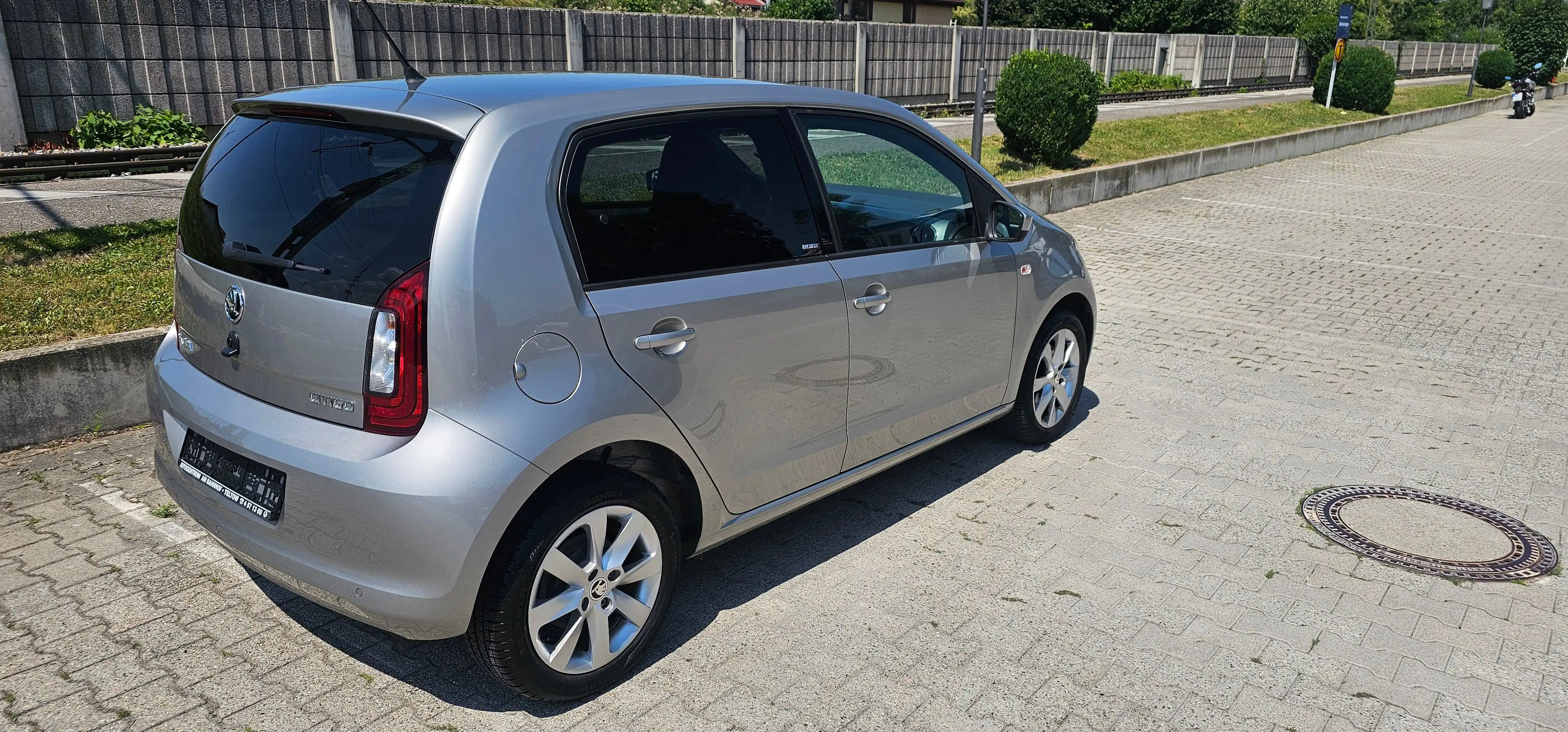 Skoda Citigo Citigo*5-Türer*1.0*MPI*Clever*1.Hand*Scheckheft*Rentner*Garage*Klima*PDC*MFL*Sitzheizung* — photo 7