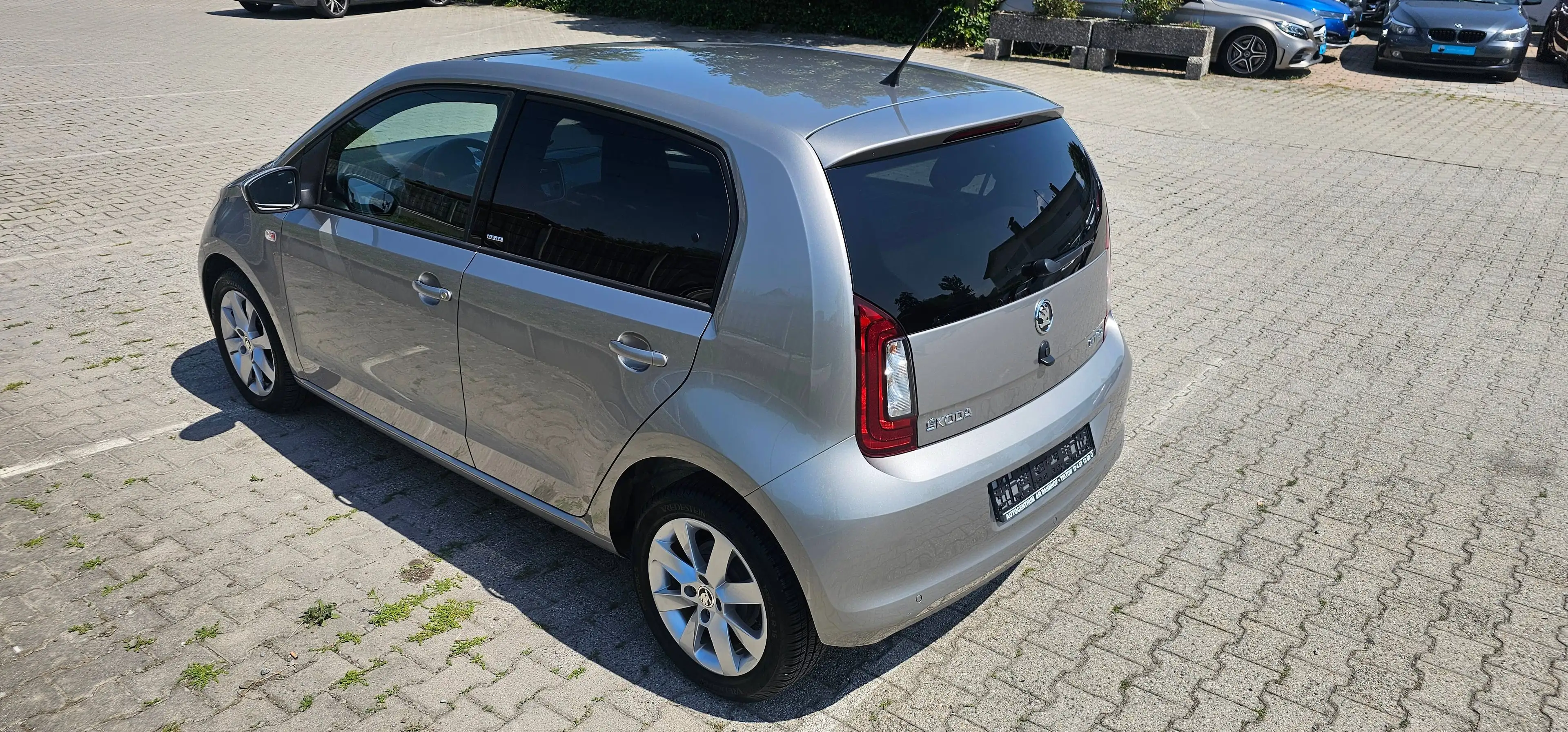 Skoda Citigo Citigo*5-Türer*1.0*MPI*Clever*1.Hand*Scheckheft*Rentner*Garage*Klima*PDC*MFL*Sitzheizung* — photo 4