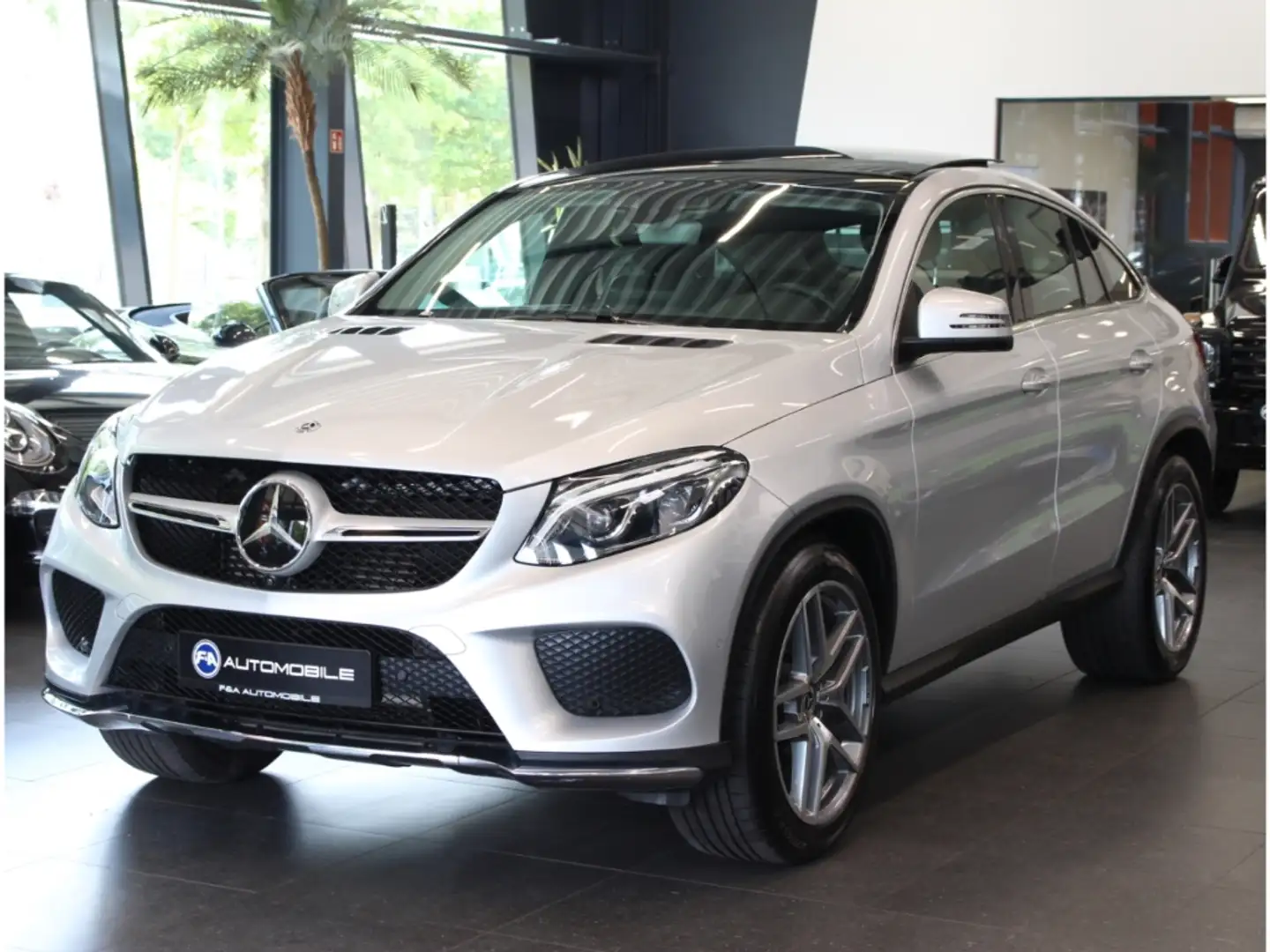 Mercedes-Benz GLE 350 d Coupe 4Matic AMG-Line*AHK*Distronic Silber - 1