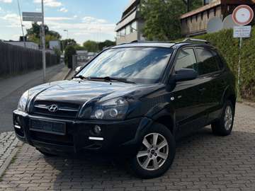 Tucson 2.0 4WD GLS *S-Dach*Klima*Kamera*8-Fach*AHK