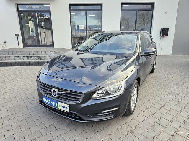 Imagine Volvo V60 D3 Linje Business NAVI AHK AUS 2.HAND