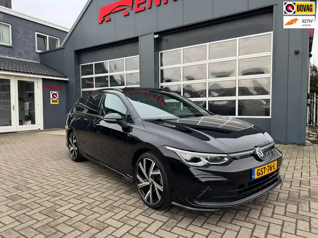 Volkswagen Golf Variant 1.5 eTSI R-Line / Pano / H&K / IQ light / Trekhaak