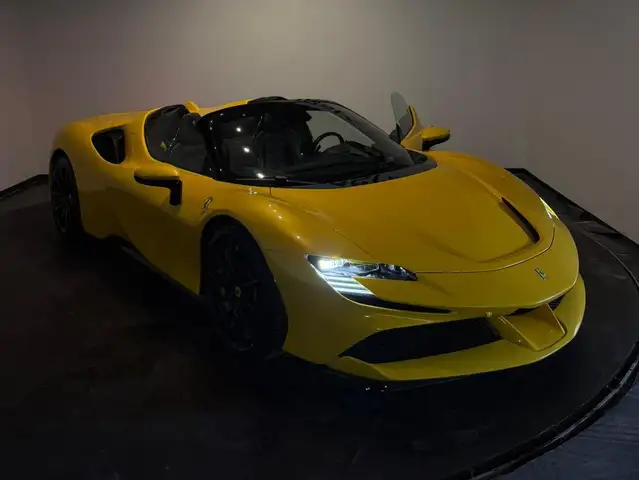 Ferrari SF90 Spider