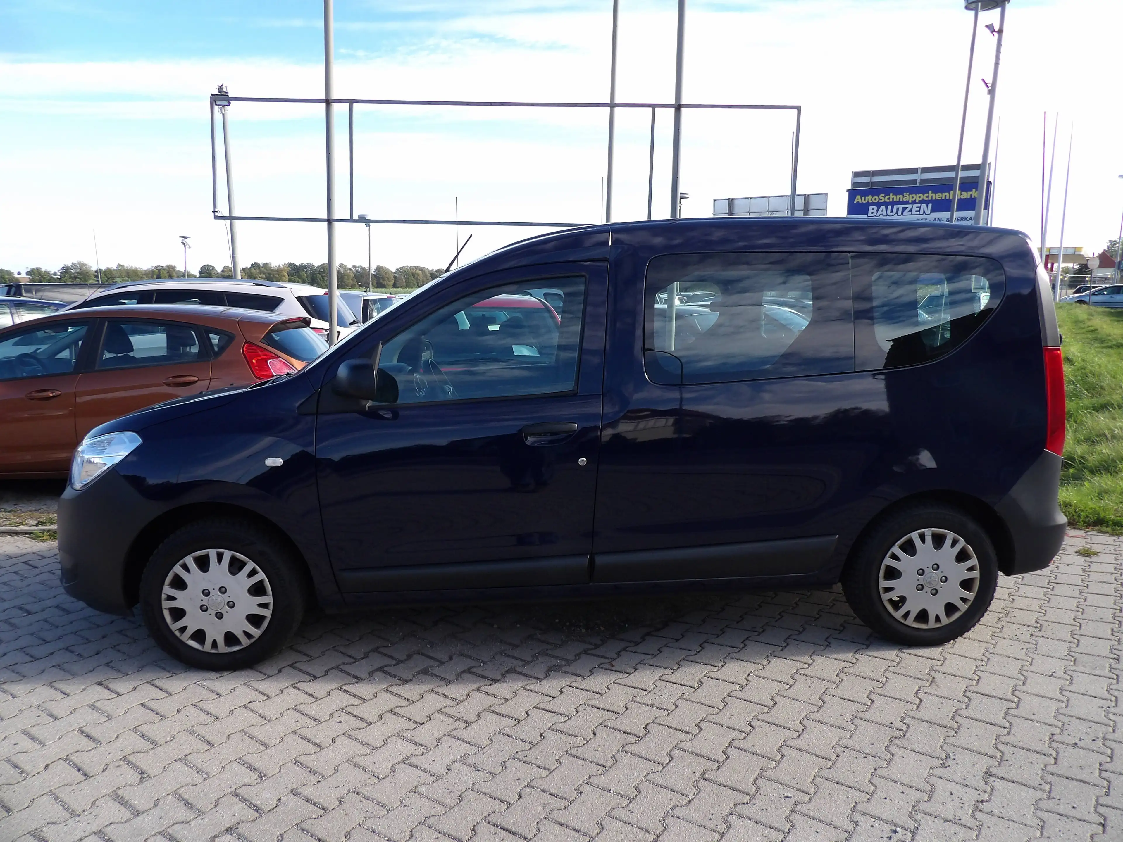 Dacia Dokker Ambiance PDC Klima Radio Bluetooth USB HU AU Neu — photo 2