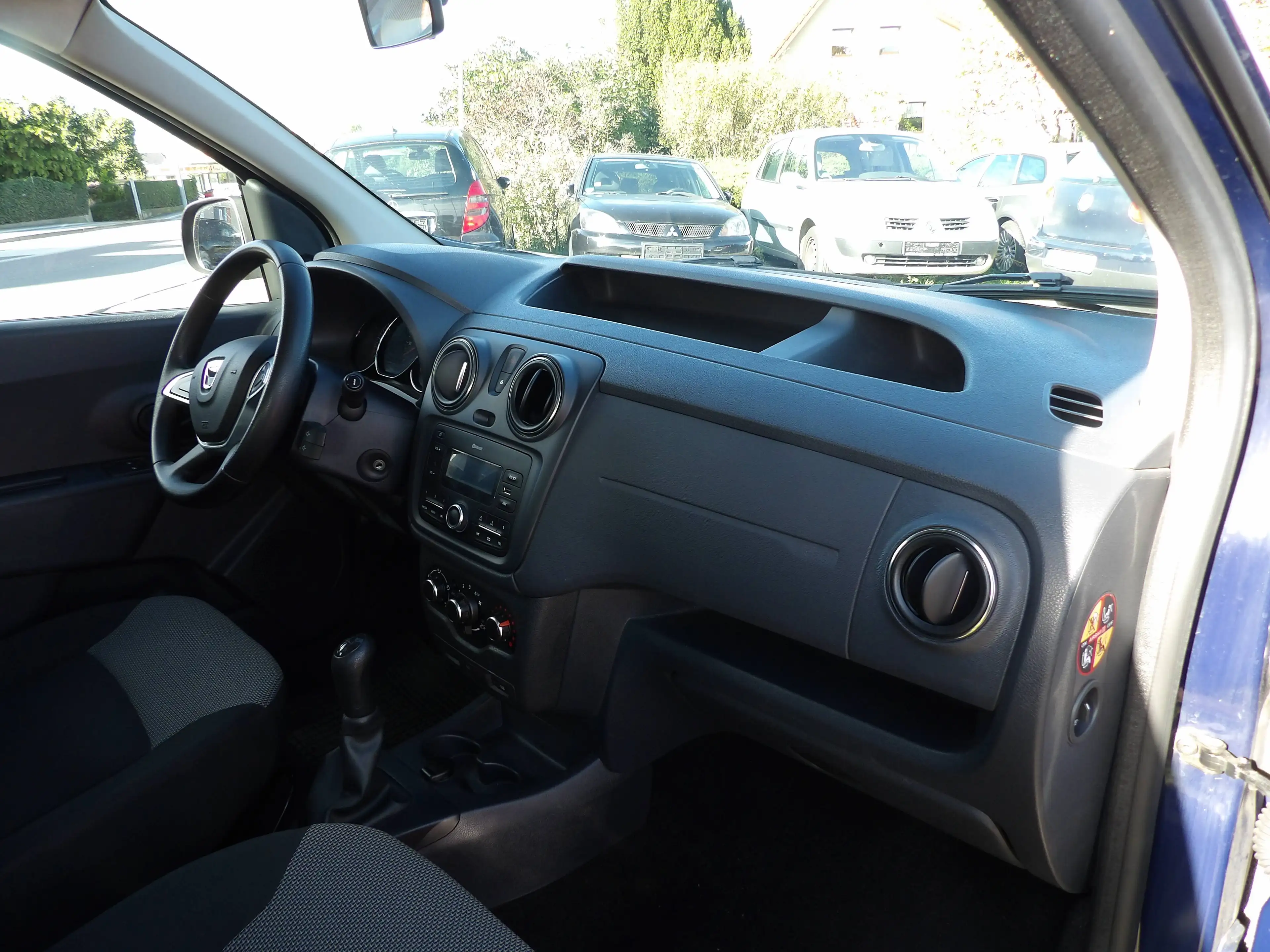 Dacia Dokker Ambiance PDC Klima Radio Bluetooth USB HU AU Neu — photo 9