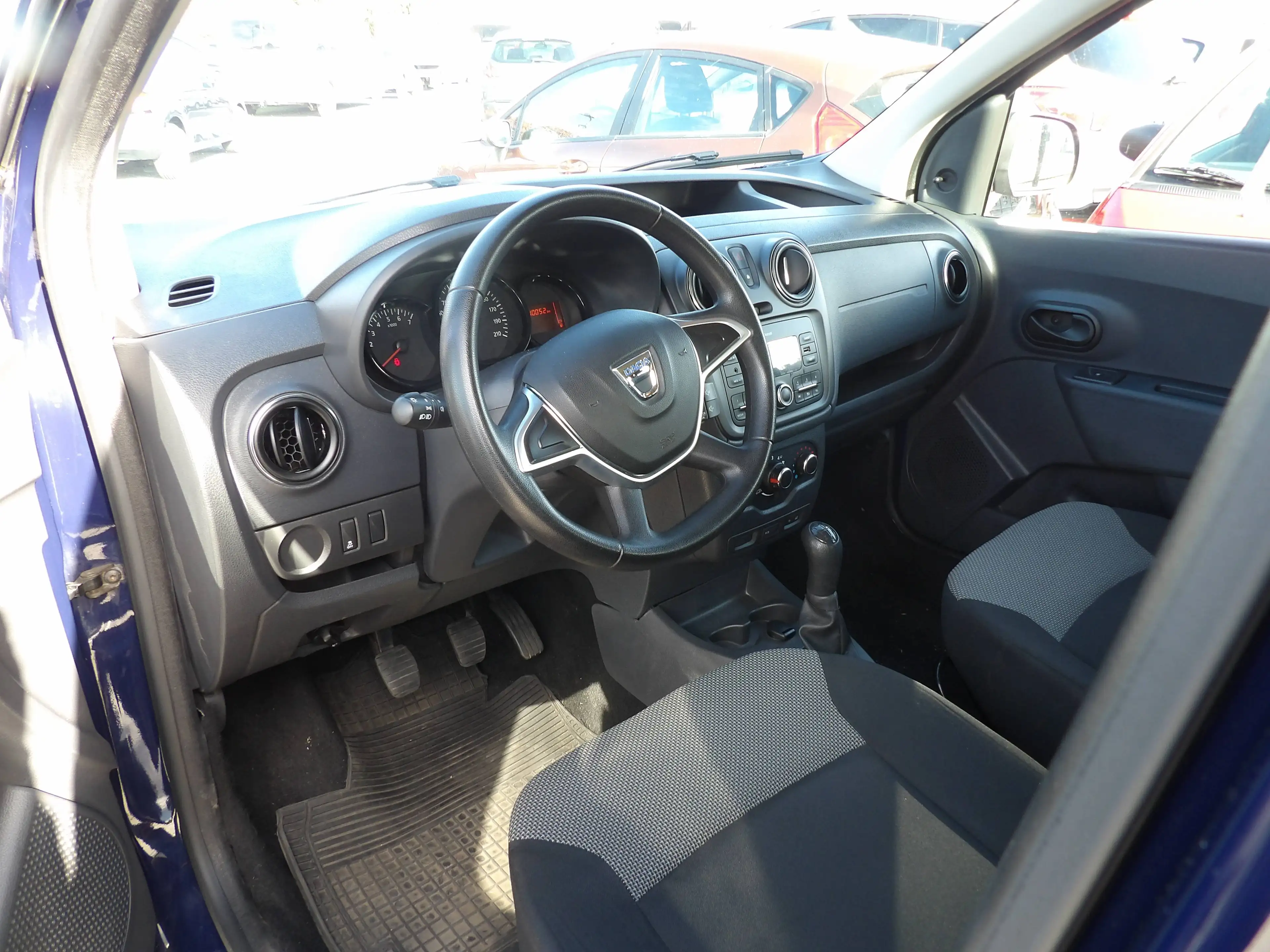 Dacia Dokker Ambiance PDC Klima Radio Bluetooth USB HU AU Neu — photo 8