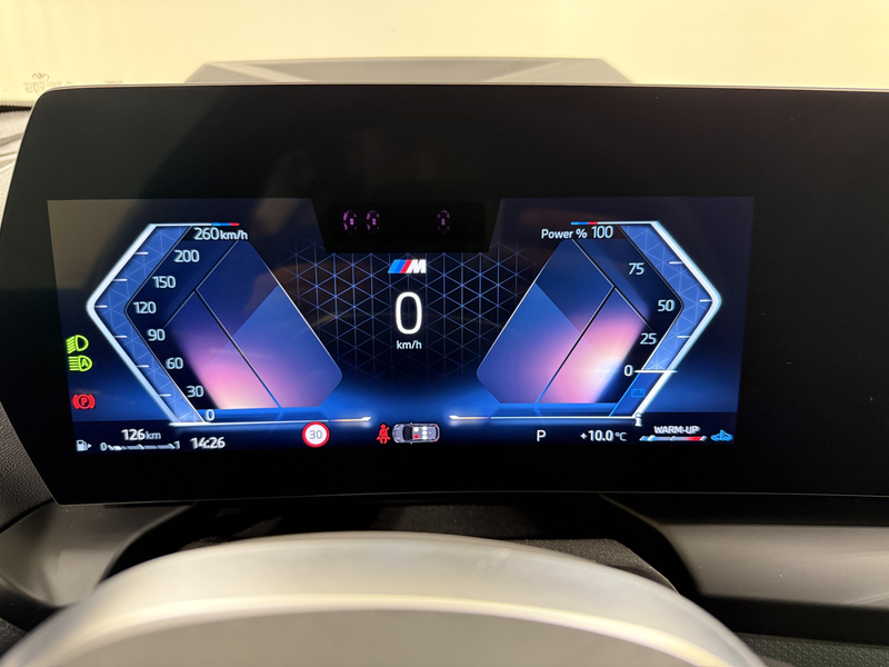BMW 120 d M Sportpaket ACC 360° Pano HUD HK — photo 12