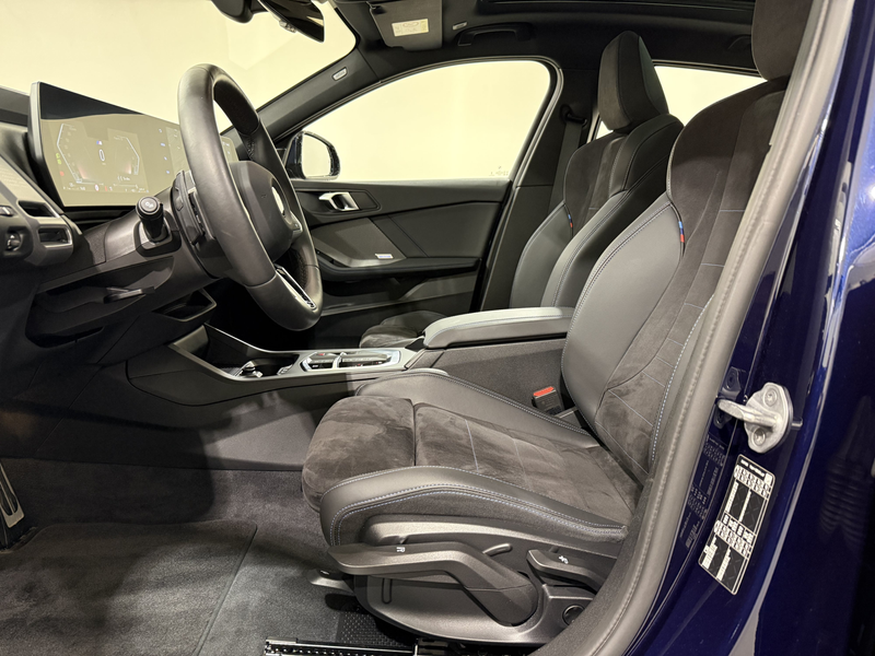 BMW 120 d M Sportpaket ACC 360° Pano HUD HK — photo 9