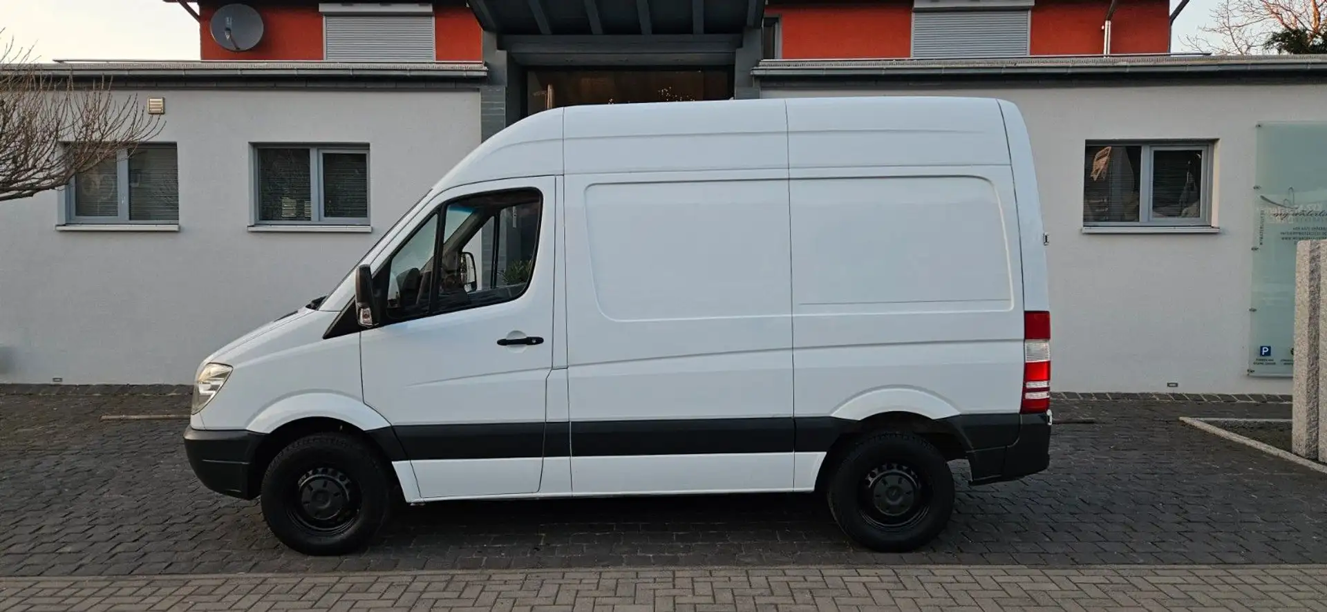 Mercedes-Benz Sprinter 211 CDI Kasten Kurz Hoch L1/H2 1. Hand Weiß - 1