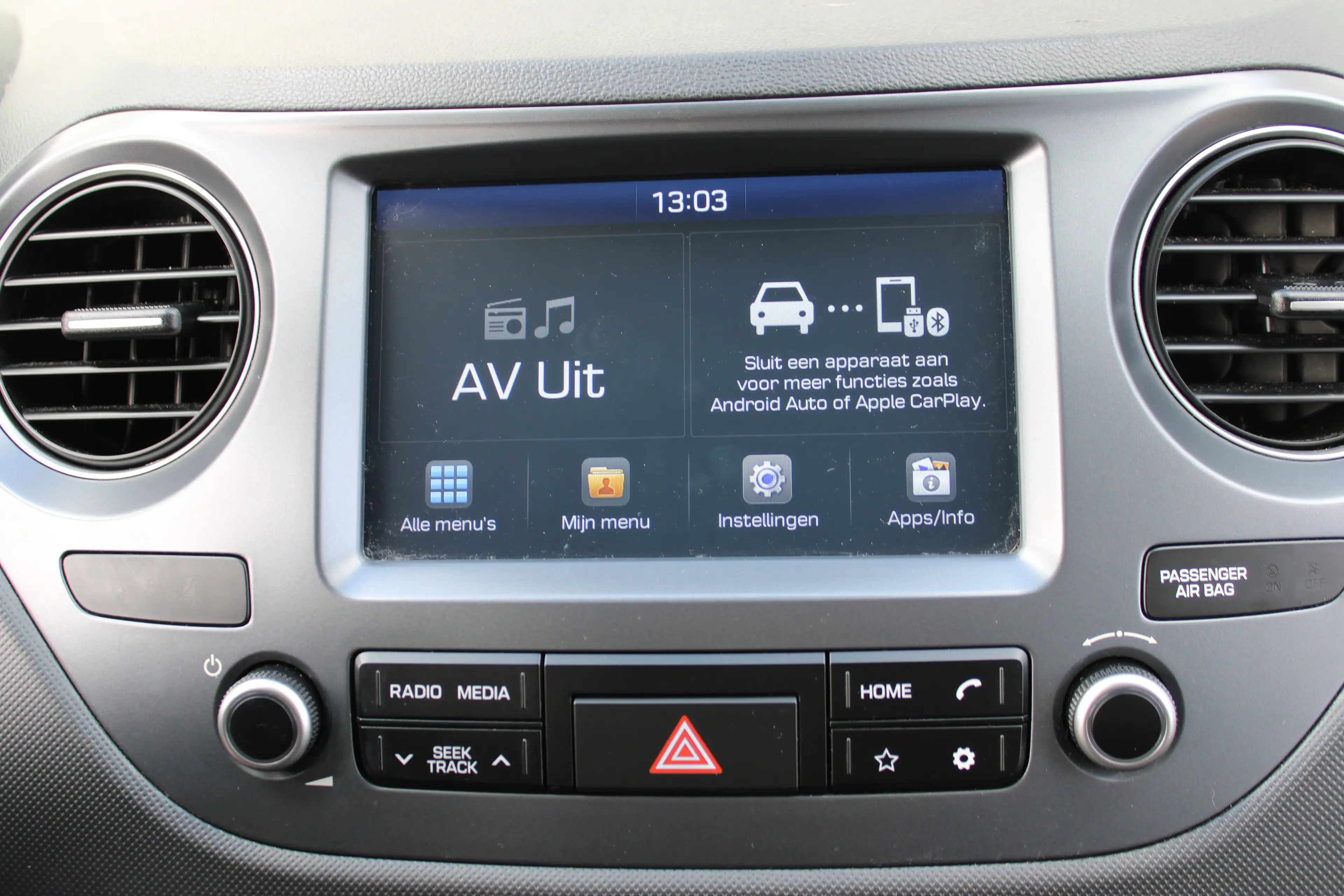 Hyundai i10 1.0i Comfort | Airco | Apple Carplay/Android Auto| — photo 26