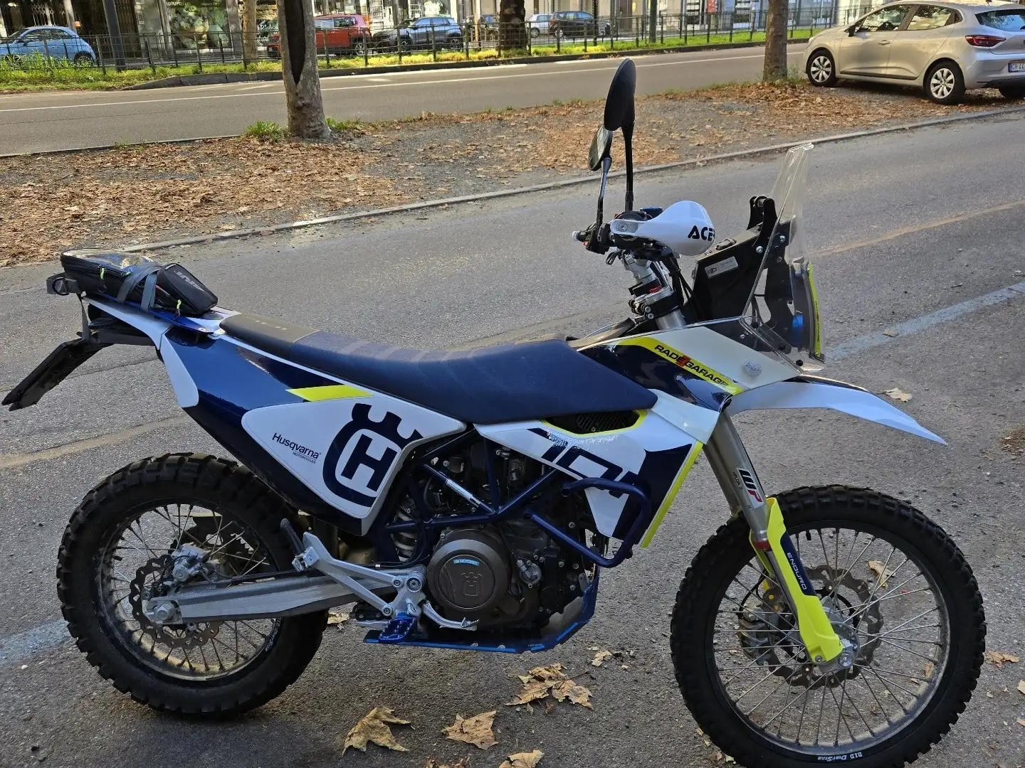 Husqvarna 701 Enduro Blanco - 1