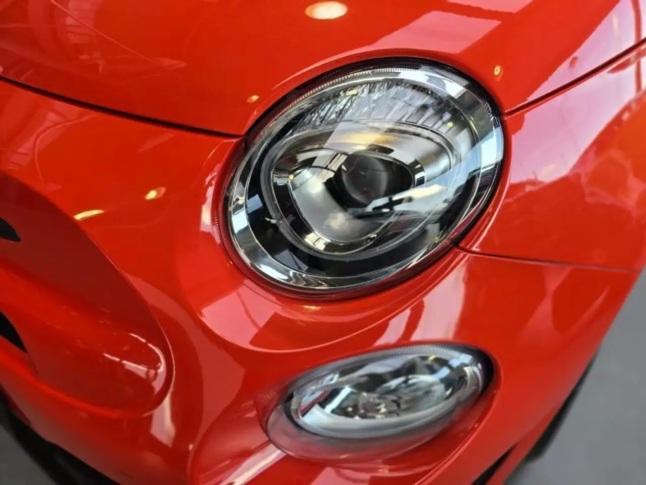Abarth 595 2023 — фото 13