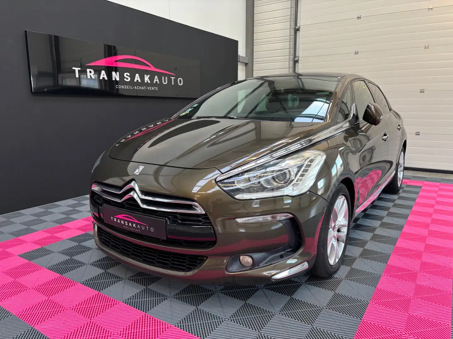Citroen DS5 So Chic BMP6 Brun - 1
