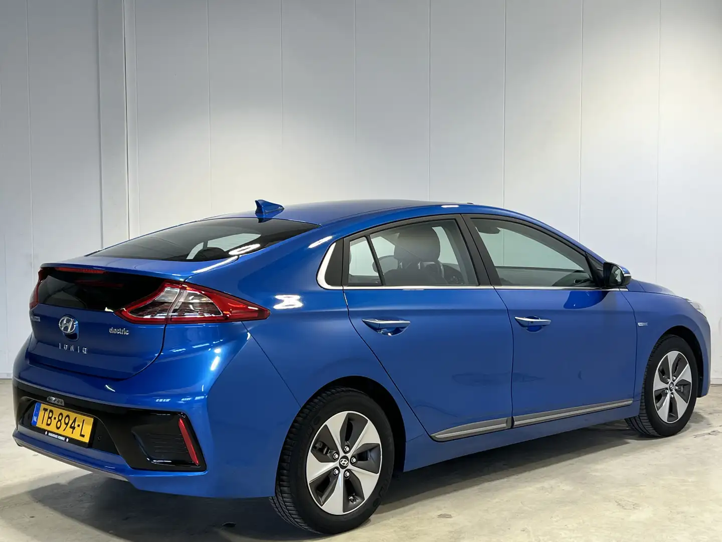 Hyundai IONIQ Premium EV | Navigatie/Android/Apple Carplay | LM Bleu - 2