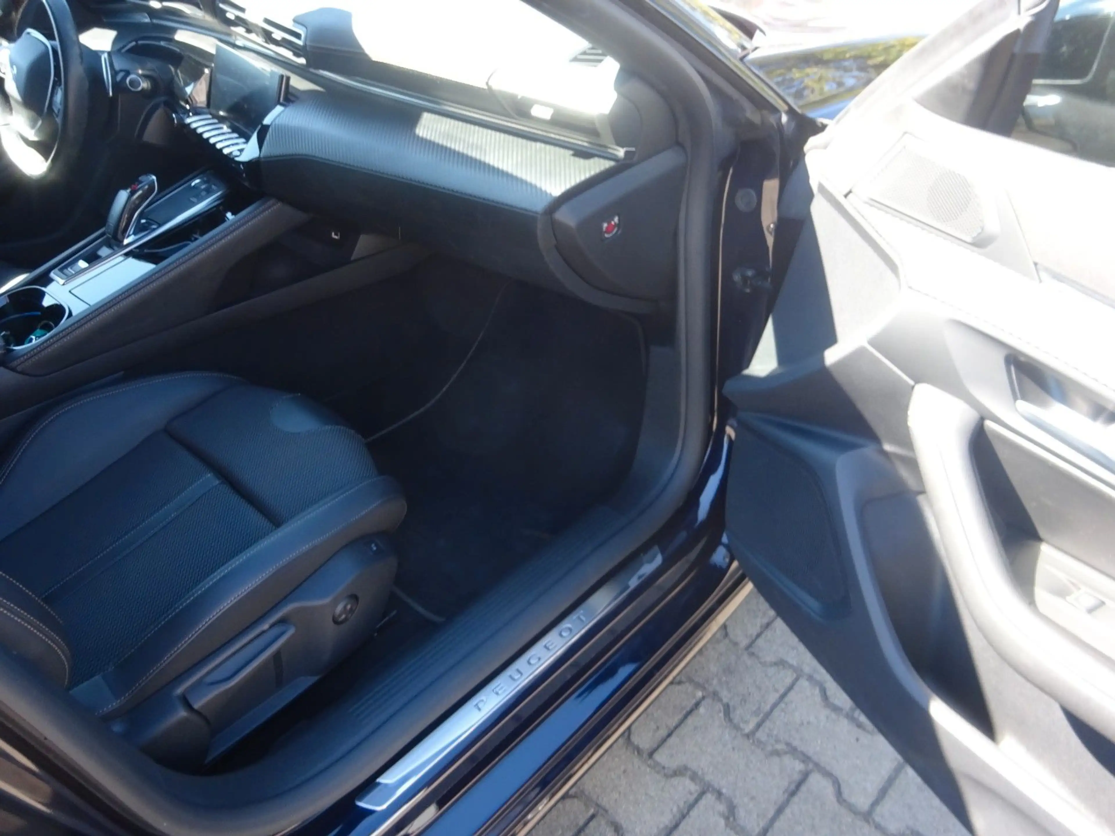 Peugeot 508 SW 130PS Autm. GT LED ACC Navi — photo 11