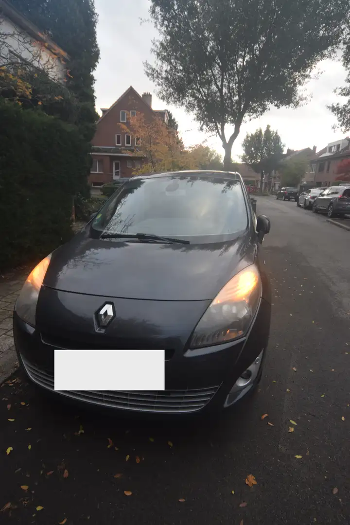 Renault Grand Scenic Grand Scenic Bose Edition 5pl Šedá - 1