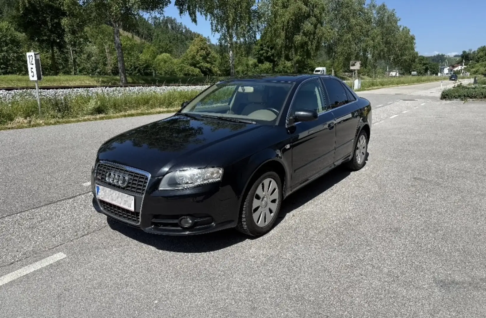 Audi A4 2,0 TDI DPF Le Mans Edition - 2