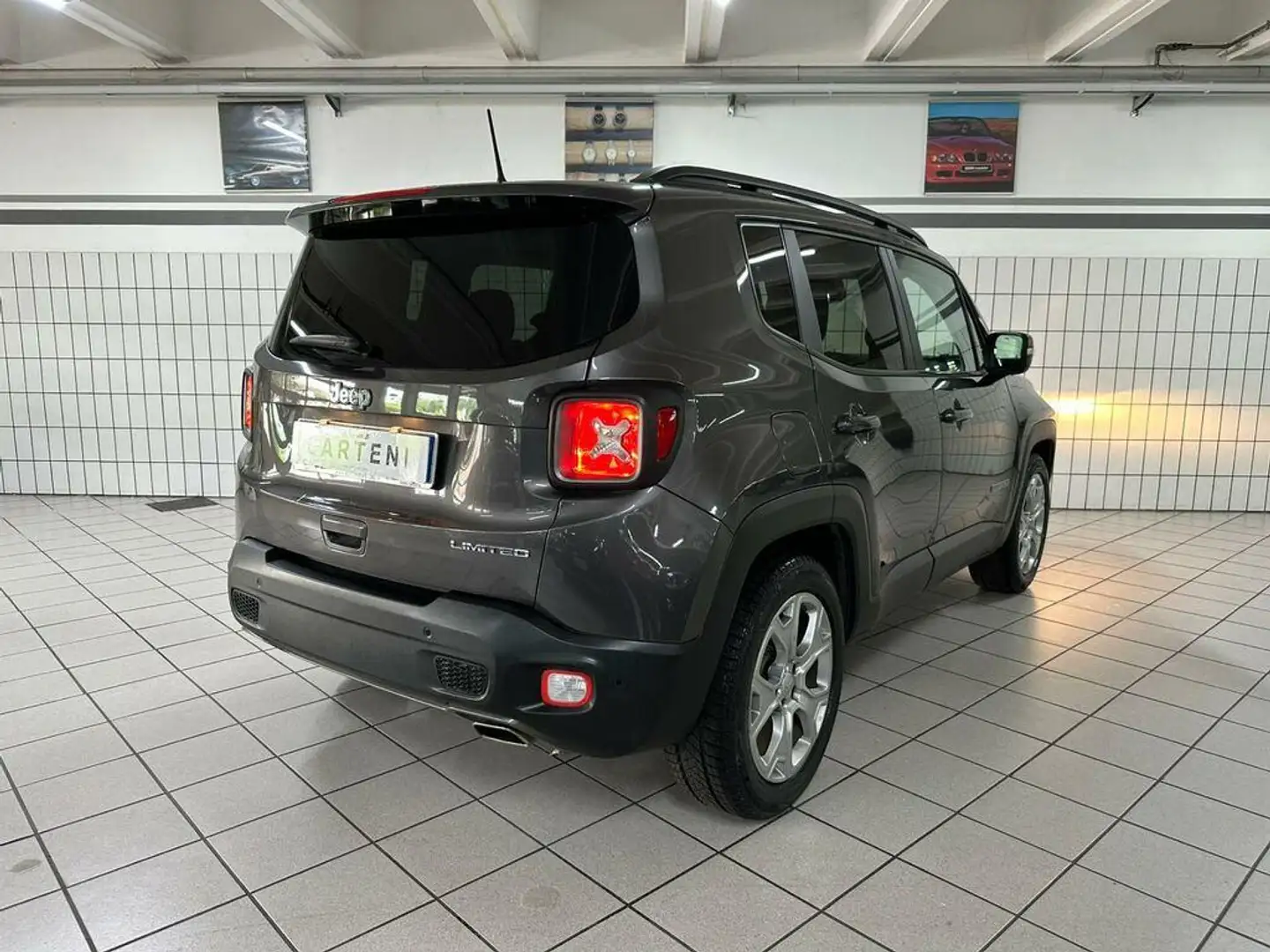 Jeep Renegade 1.0 t3 Limited 2wd Grijs - 2