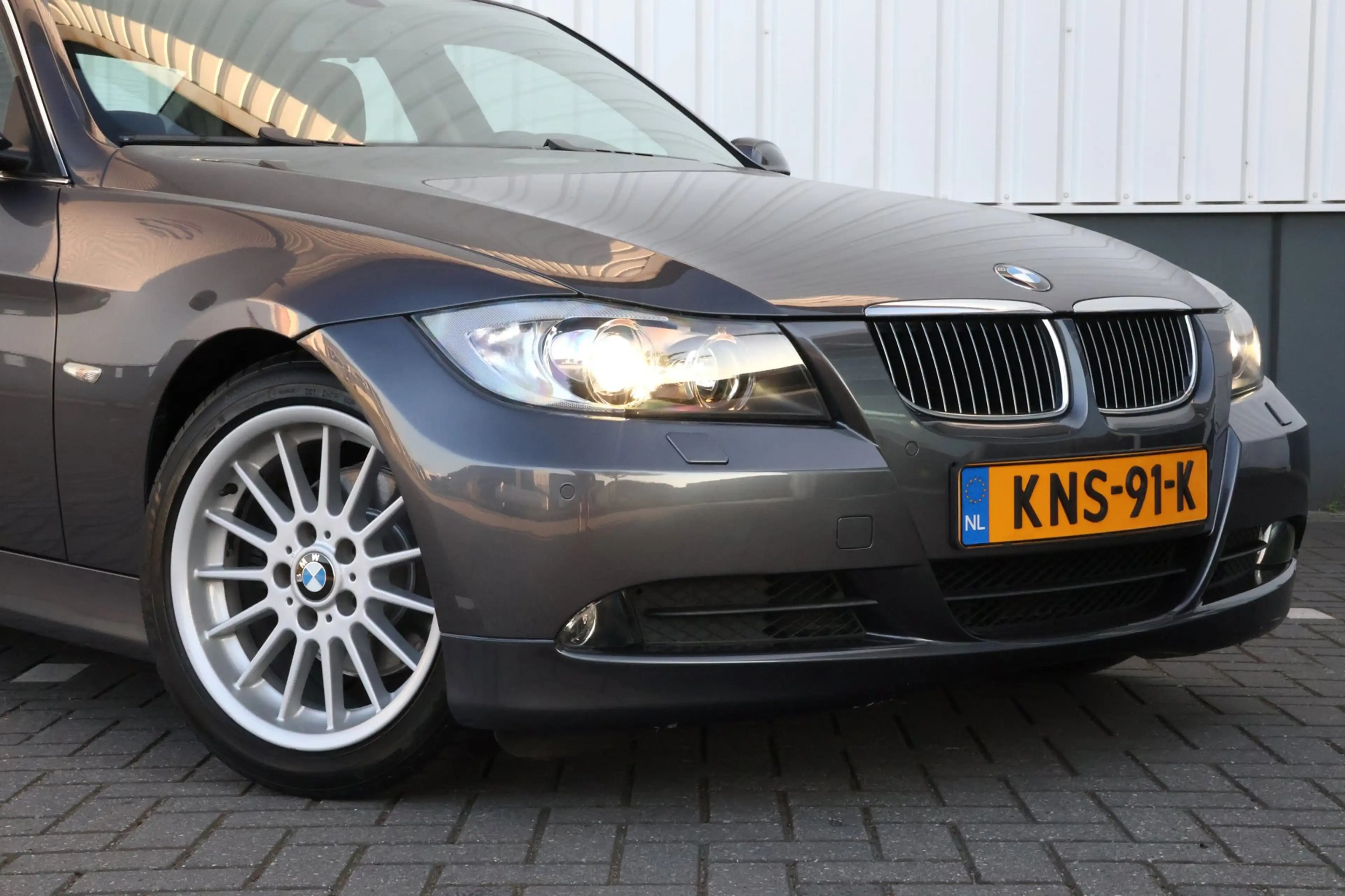 BMW 325 3-serie 325i 6-Cilinder Handgeschakeld | 1e Eigena — photo 12