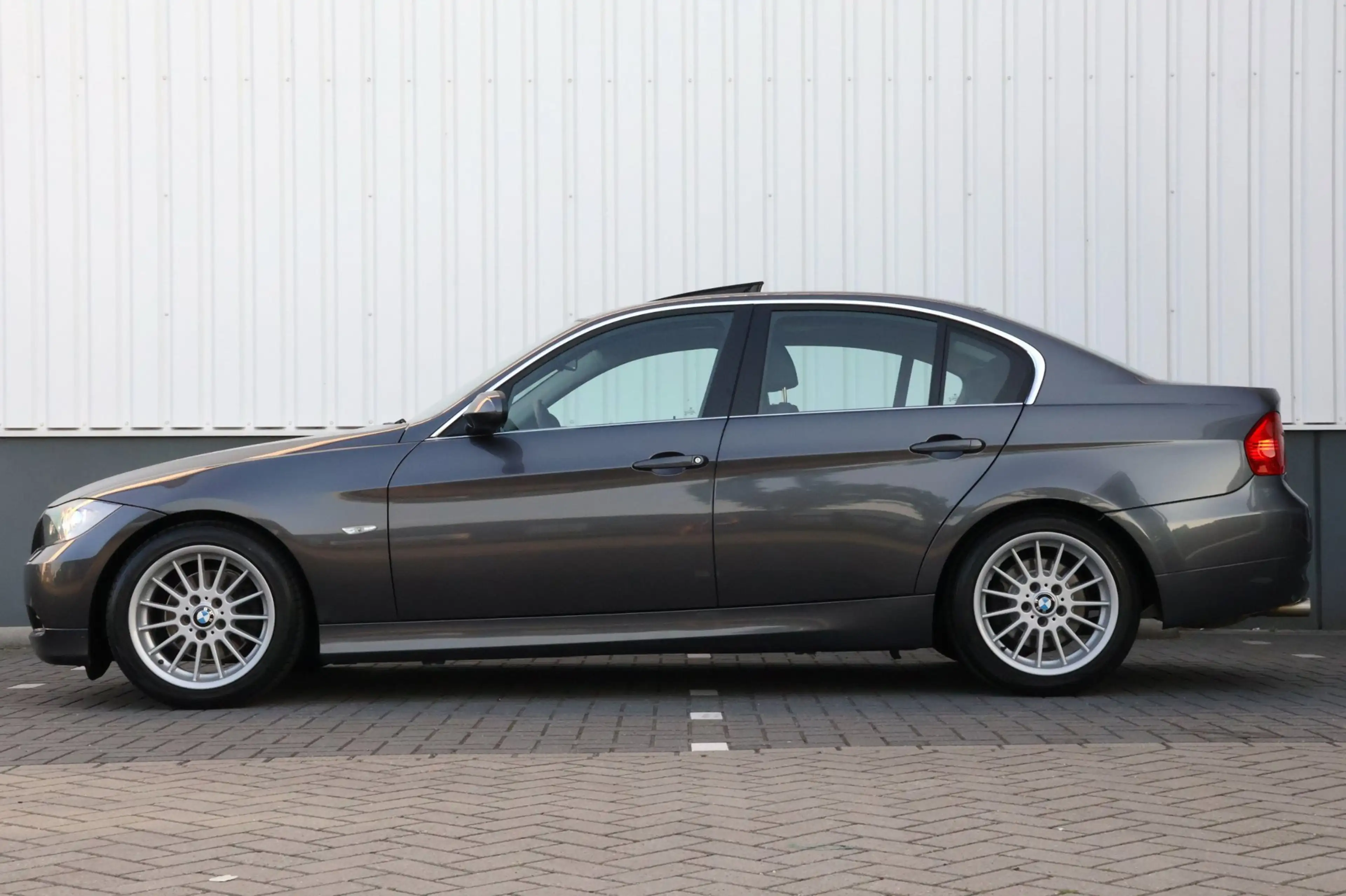 BMW 325 3-serie 325i 6-Cilinder Handgeschakeld | 1e Eigena — photo 15