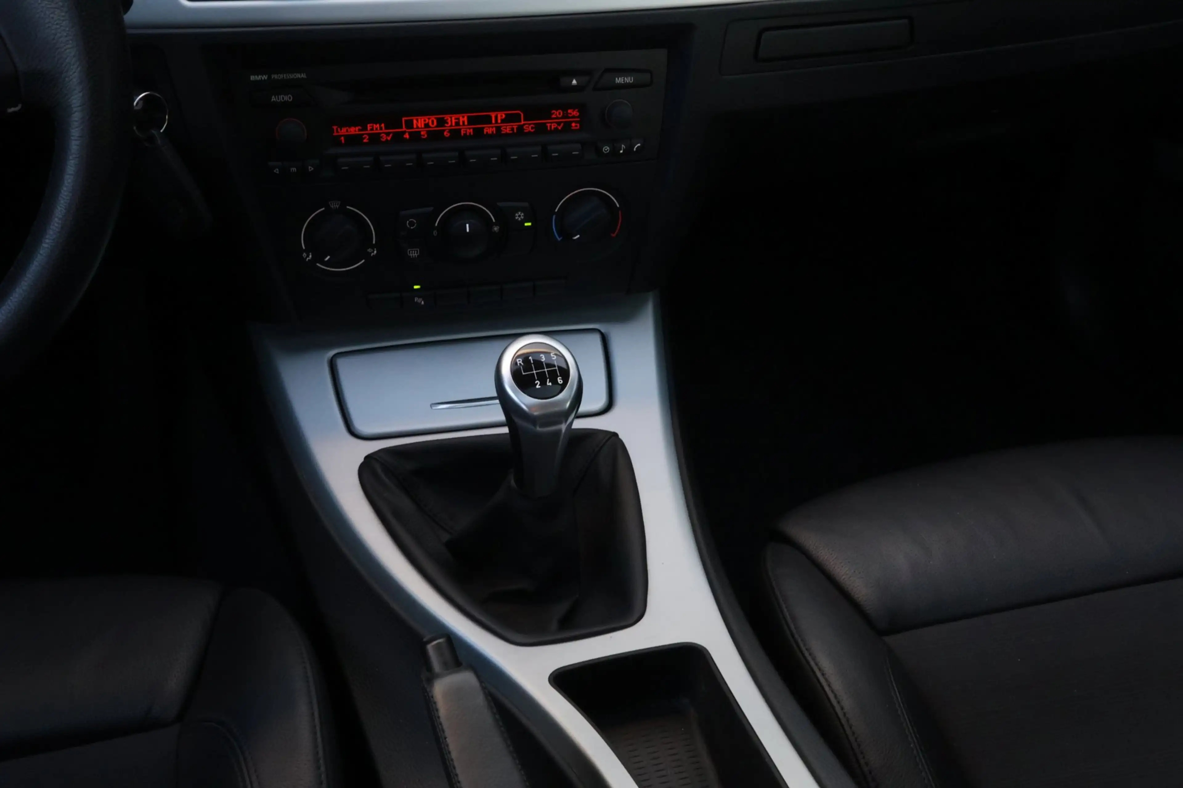BMW 325 3-serie 325i 6-Cilinder Handgeschakeld | 1e Eigena — photo 31