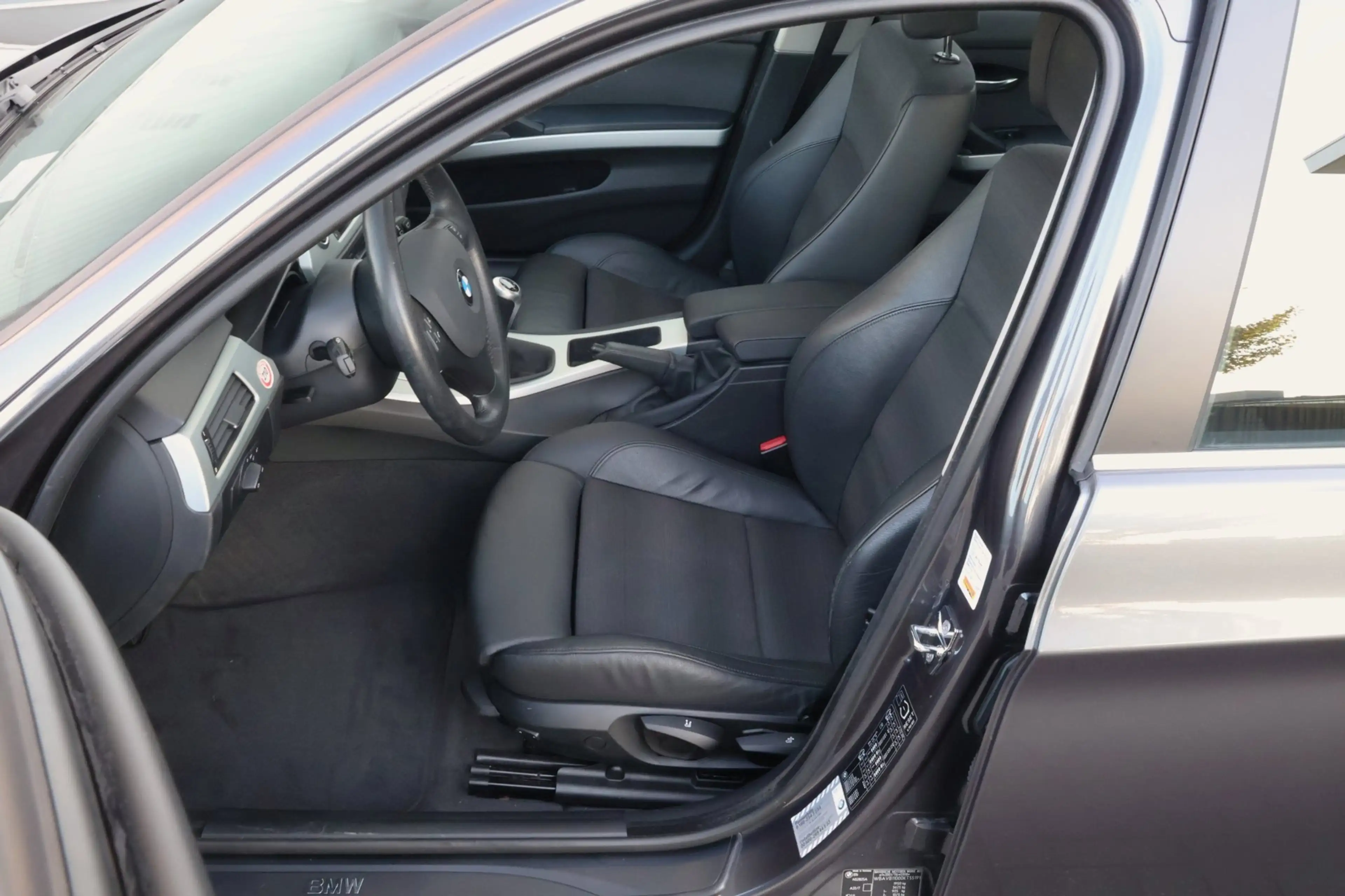 BMW 325 3-serie 325i 6-Cilinder Handgeschakeld | 1e Eigena — photo 23