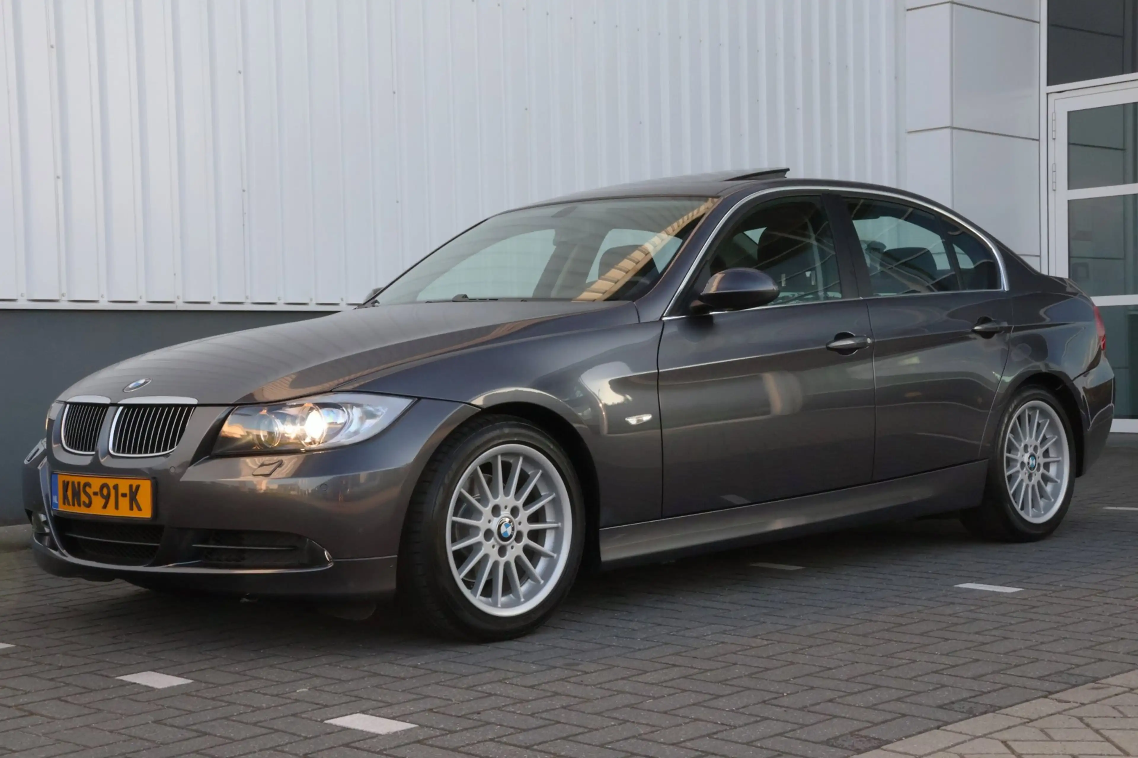 BMW 325 3-serie 325i 6-Cilinder Handgeschakeld | 1e Eigena — photo 16