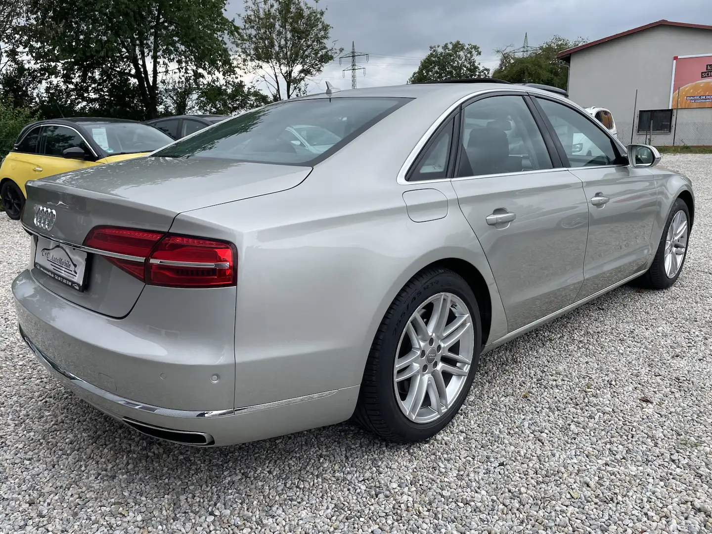 Audi A8 4.2 TDI EXCLUSIVE MATRIX BOSE MASSAGE 1.HD Grau - 2