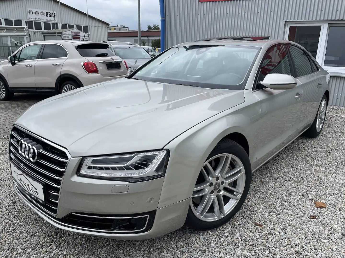 Audi A8 4.2 TDI EXCLUSIVE MATRIX BOSE MASSAGE 1.HD Grau - 1