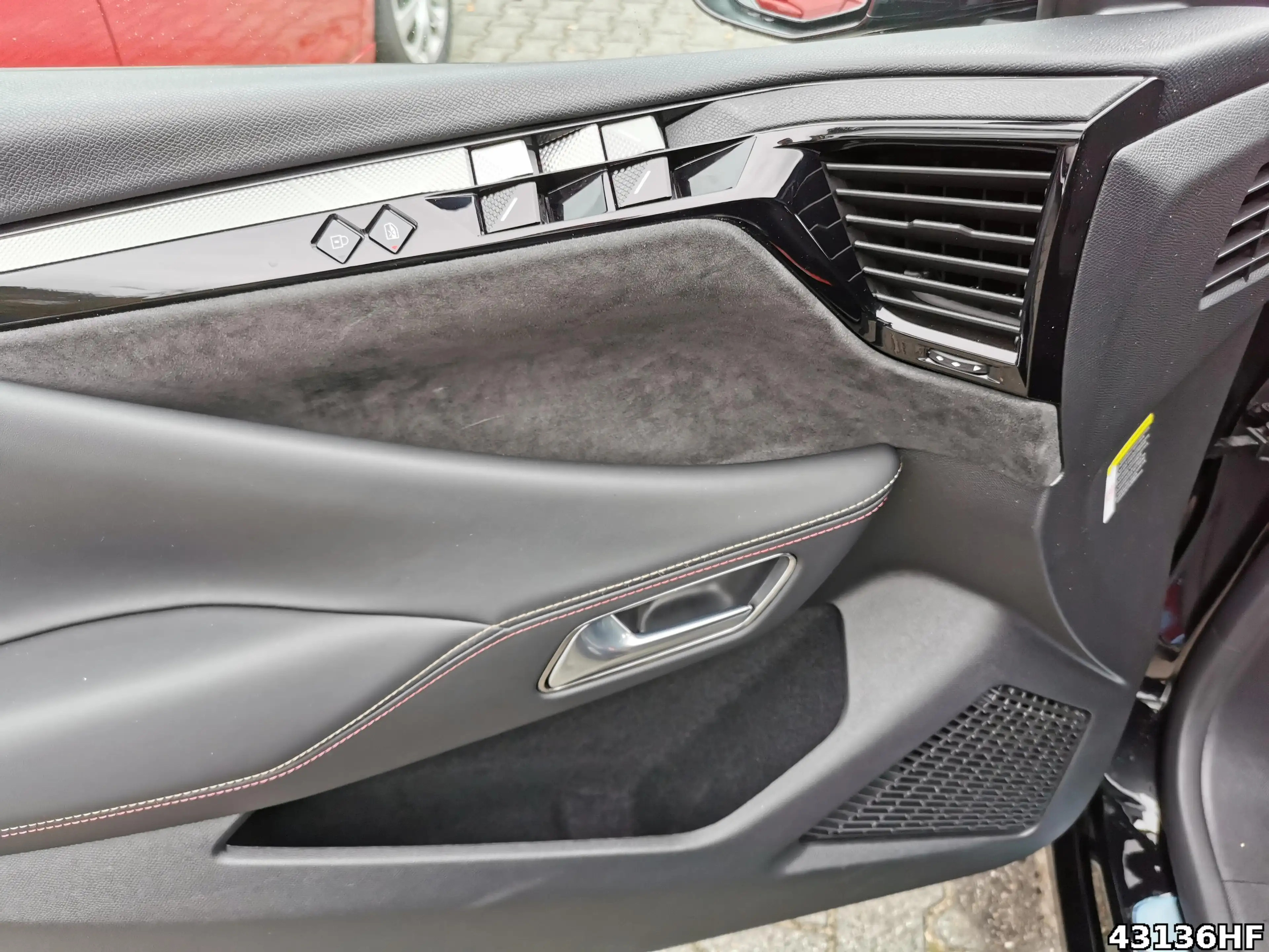 DS Automobiles DS 4 Performance Line — photo 15