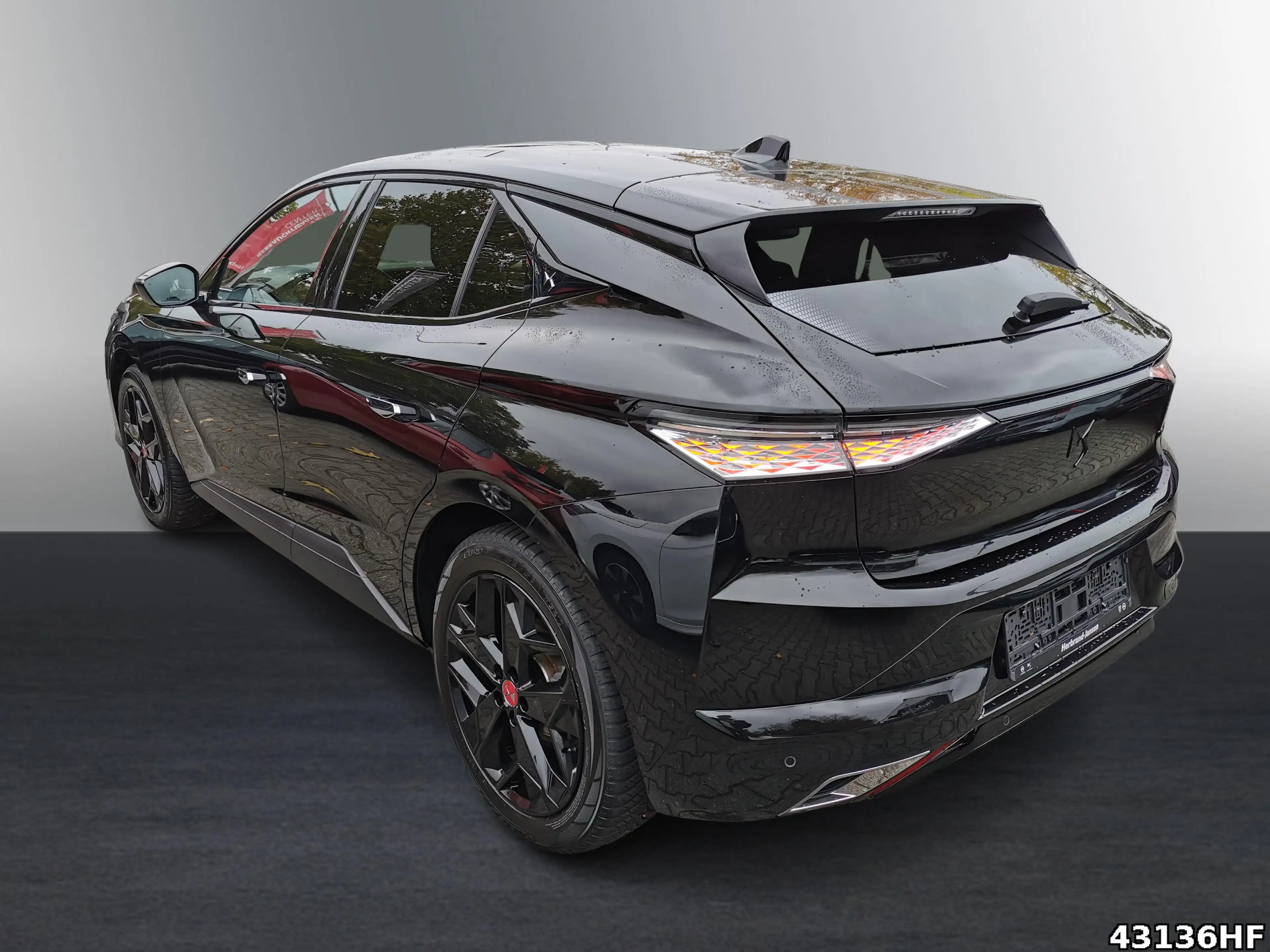 DS Automobiles DS 4 Performance Line — photo 4