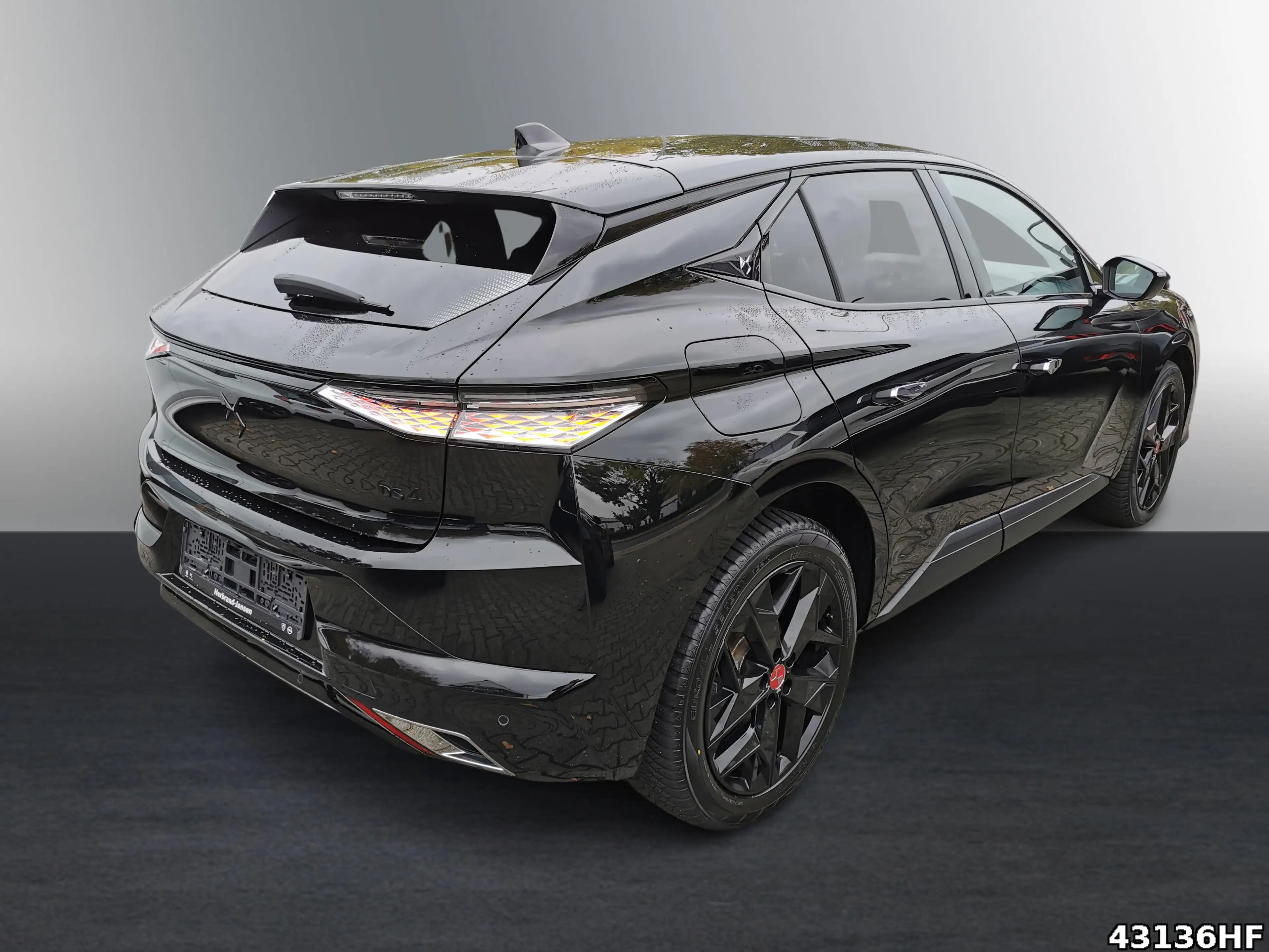 DS Automobiles DS 4 Performance Line — photo 3