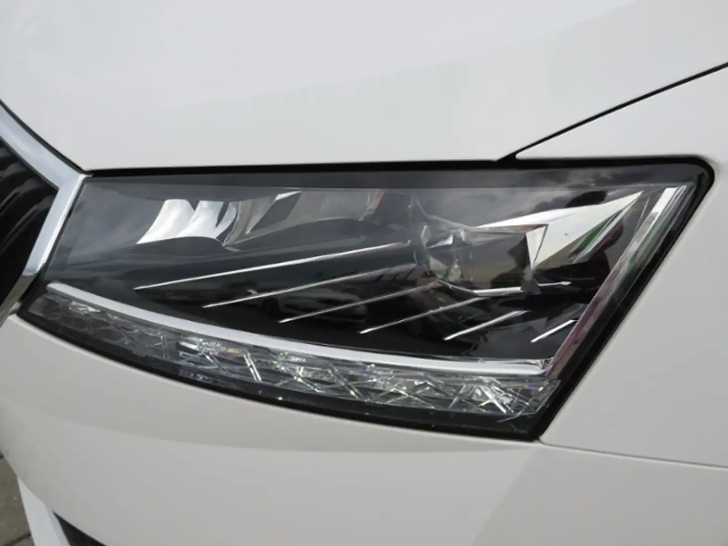 Skoda Fabia Combi Drive 125 Best Of 81kW PANO LED Wit - 2