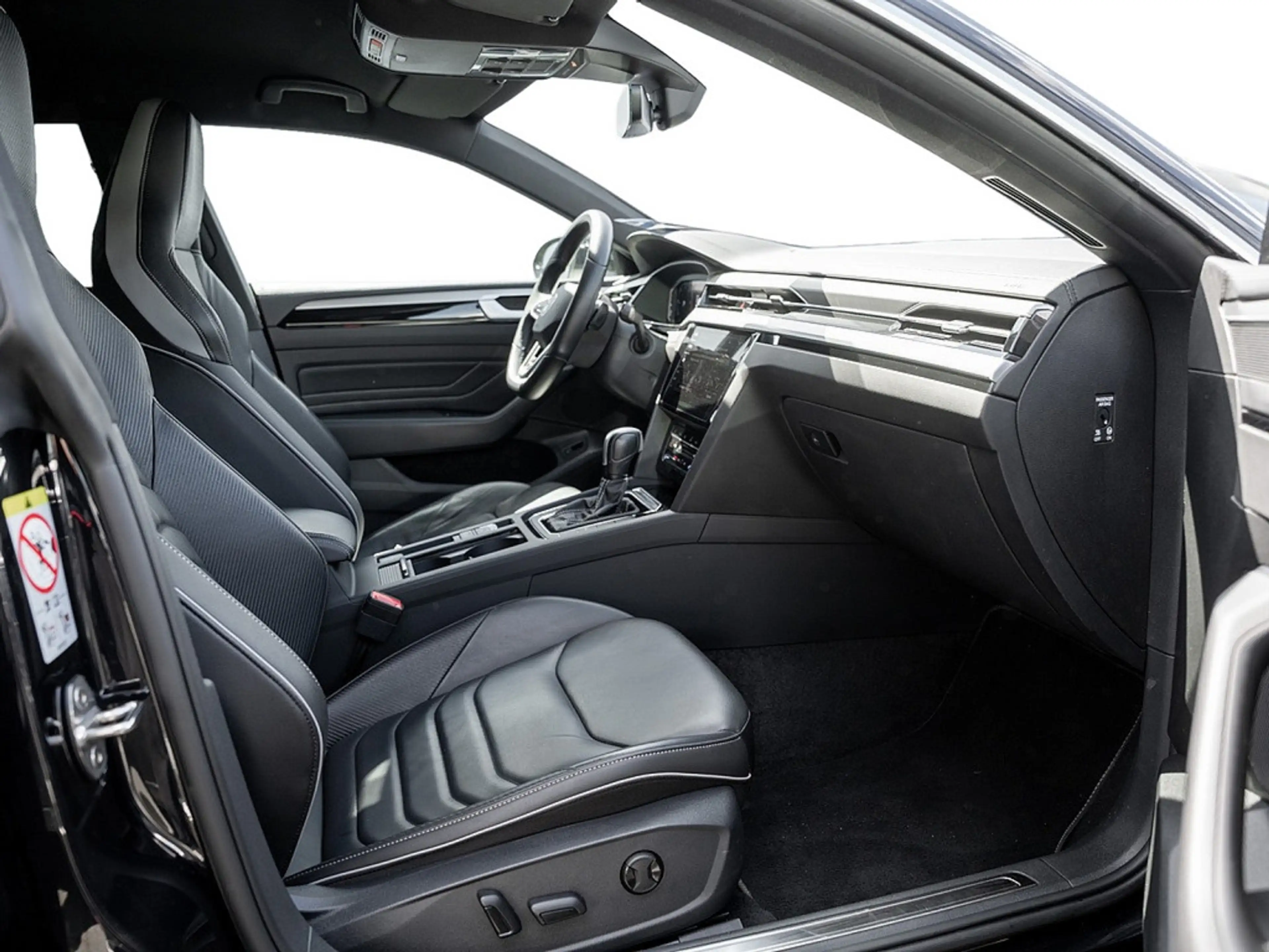 Volkswagen Arteon Shooting Brake 2.0 TDI R-Line DSG AHK — photo 3
