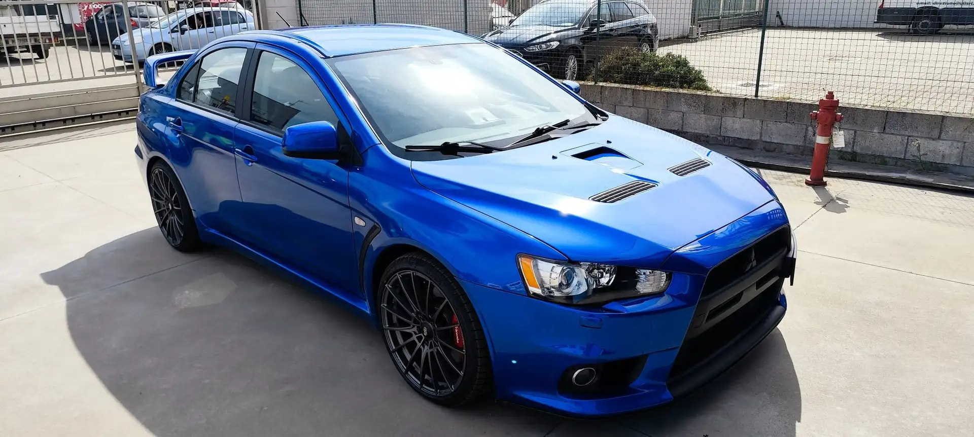 Mitsubishi Lancer Evo 10 GSR Blau - 2