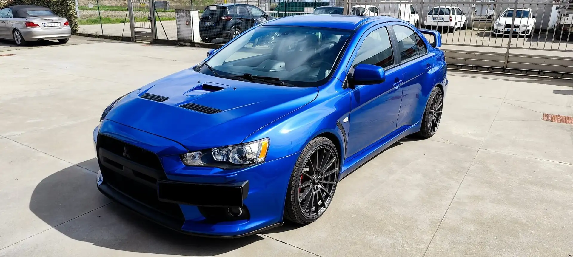 Mitsubishi Lancer Evo 10 GSR Blau - 1