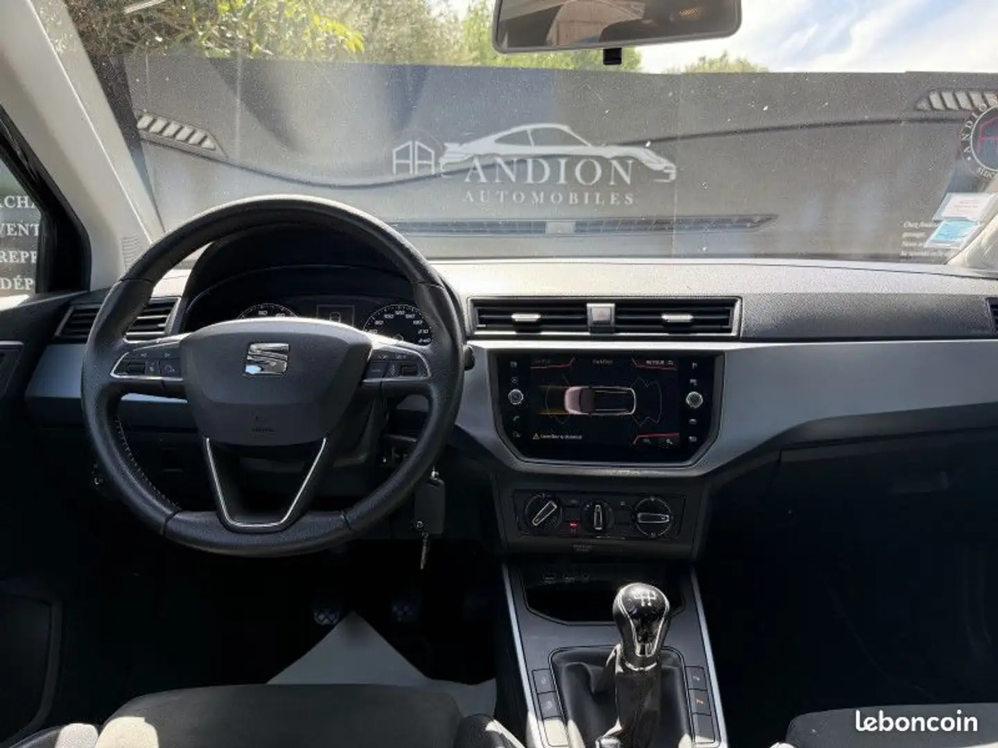 SEAT Arona 1.0 ECOTSI 95CH START-STOP URBAN EURO6D-T Nero - 2