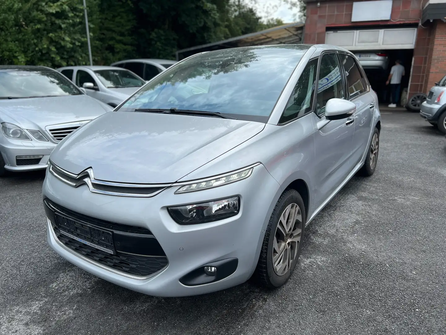 Citroen C4 Picasso/Spacetourer 1.6 BlueHDi / 2. Hand Eu6 Gris - 1