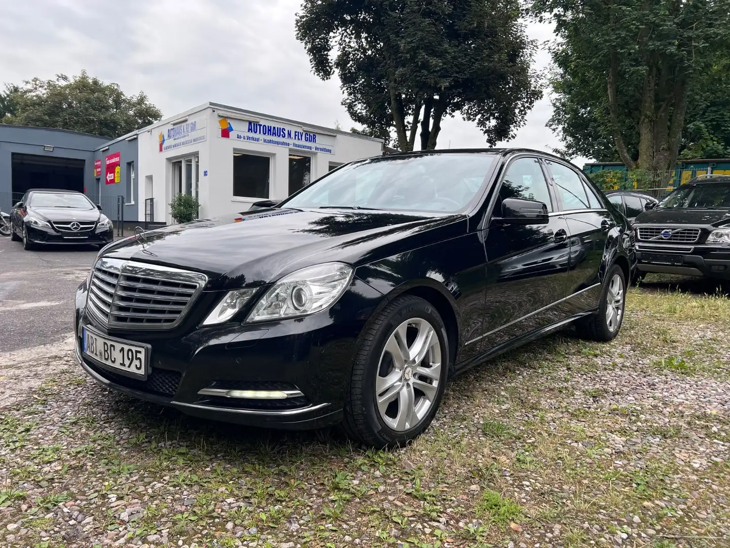 Mercedes-Benz E 220 CDI E -Klasse Lim. BlueE. Elegance Negro - 1