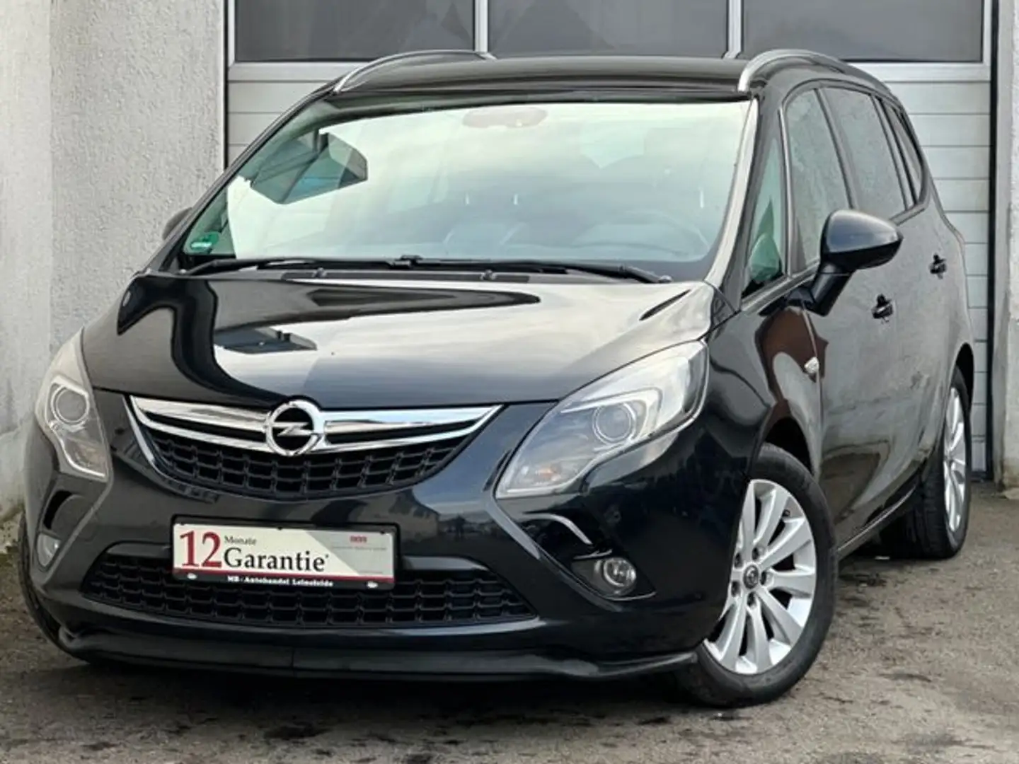 Opel Zafira C Tourer*NAVI*7-SITZER*SHZ*TEMPO*PDC*2.HD Black - 1