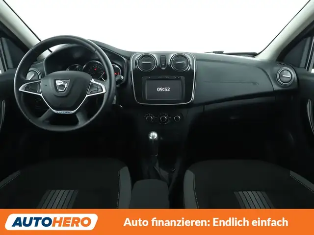 Dacia Sandero view 12