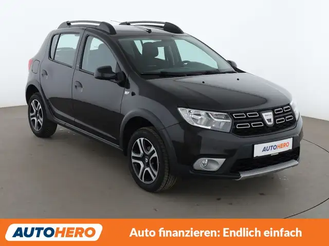 Dacia Sandero view 8